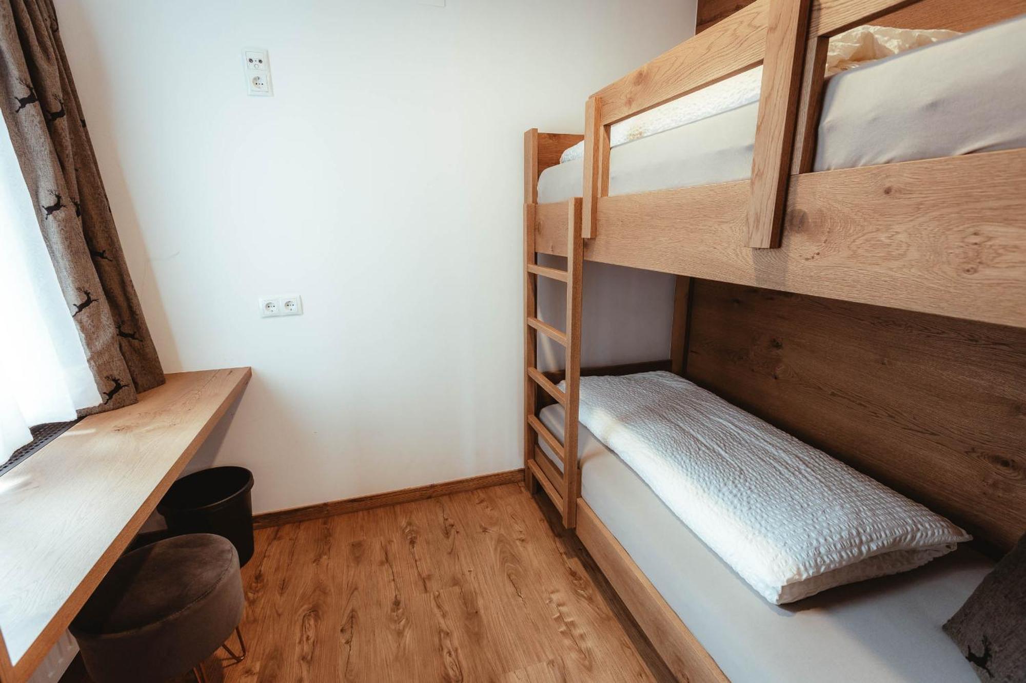 דורפגשטיין Hotel Gasthof Walcher מראה חיצוני תמונה